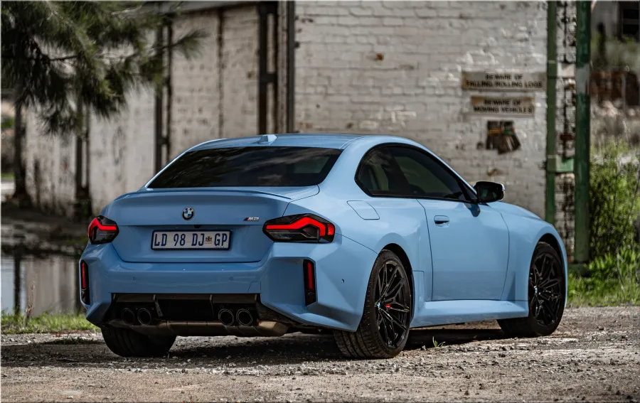 2023 BMW M2