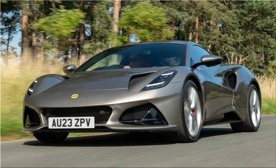 2024 Lotus Emira i4