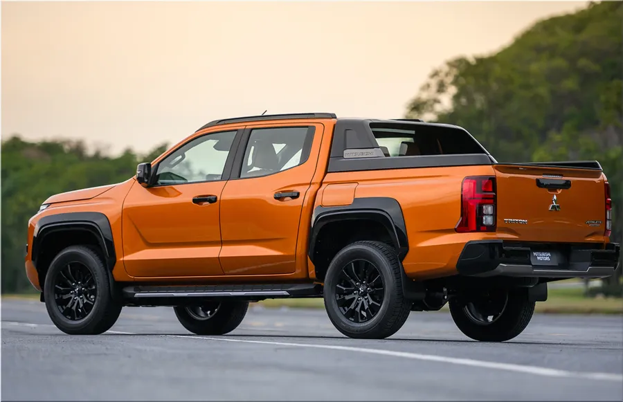 2024 Mitsubishi L200