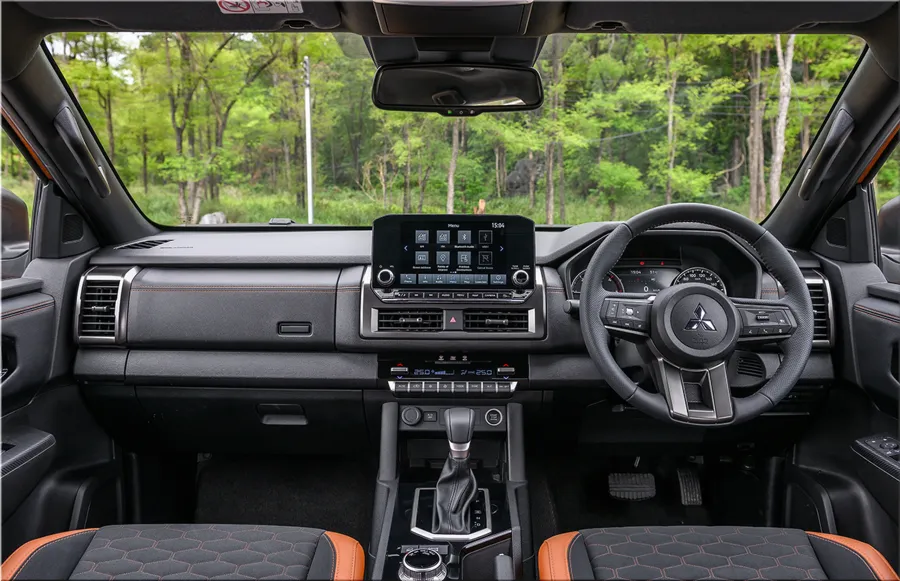 2024 Mitsubishi L200