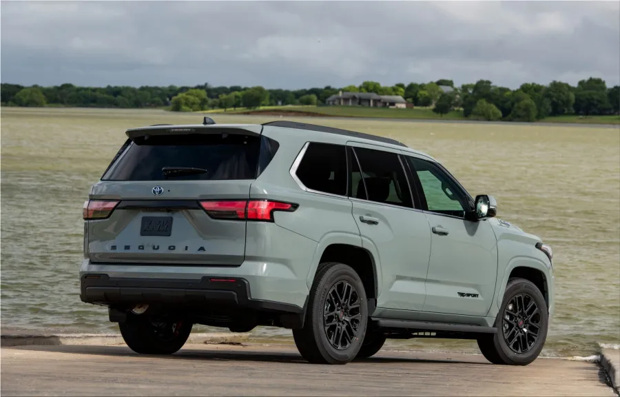 Toyota Sequoia