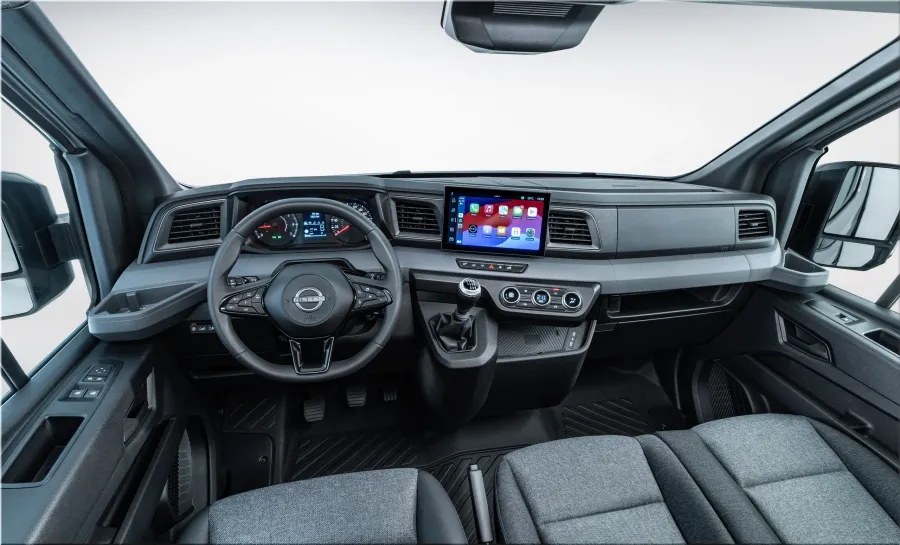 2025 Nissan Interstar van