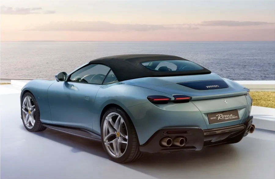 Ferrari Roma Spider