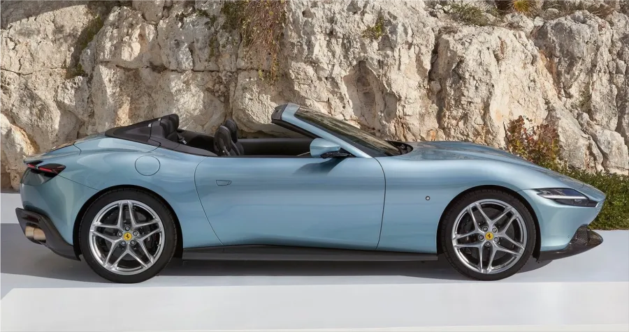 Ferrari Roma Spider