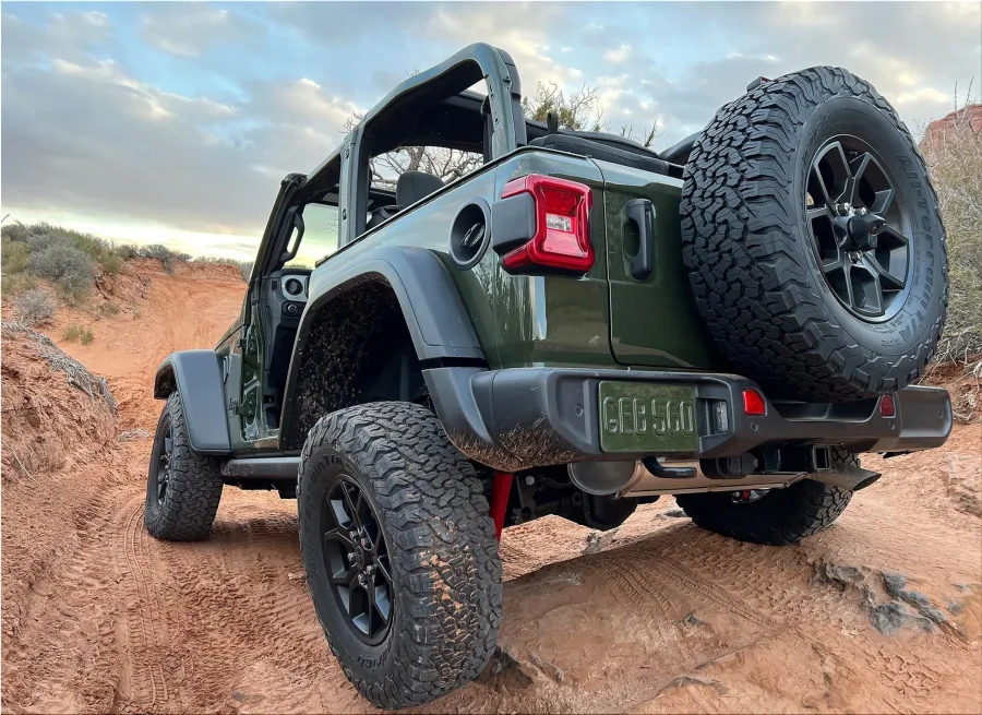 Jeep Wrangler Willys