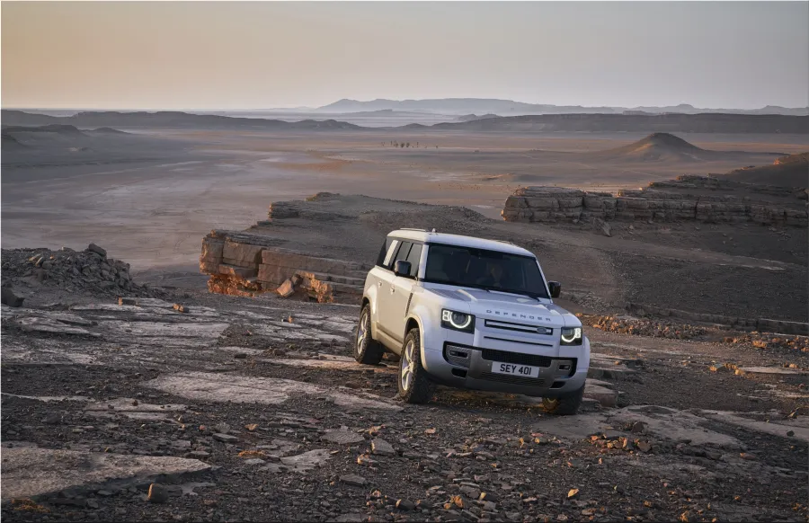 Land Rover Defender 130