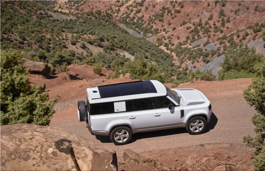 Land Rover Defender 130