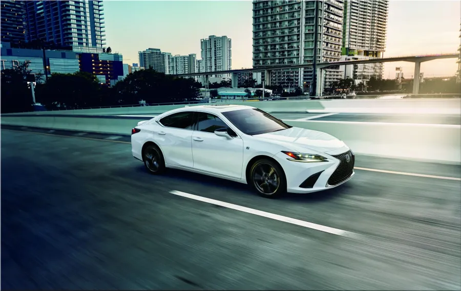 Lexus ES