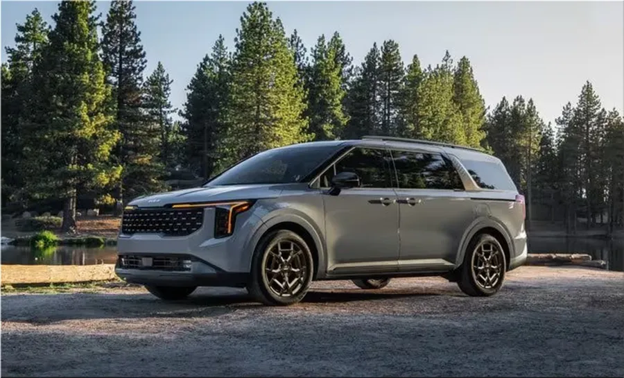 2025 Kia Carnival: The Ultimate Hybrid MPV