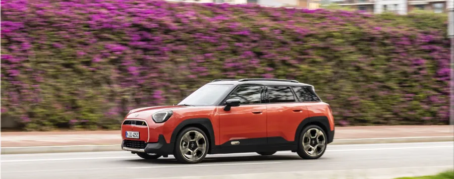Experience the Future of Urban Driving with the MINI Aceman SE in Favoured Trim