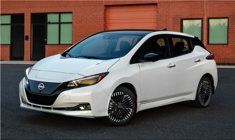 2025 Nissan Leaf