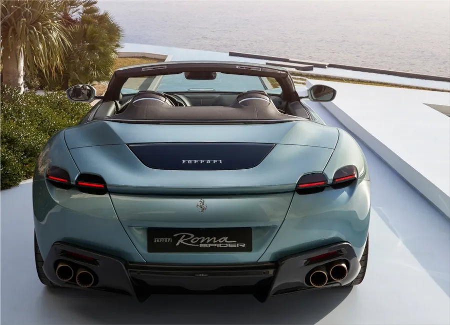 Ferrari Roma Spider