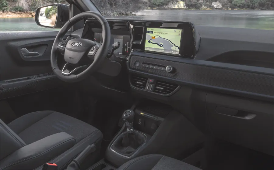 Ford E-Tourneo Courier
