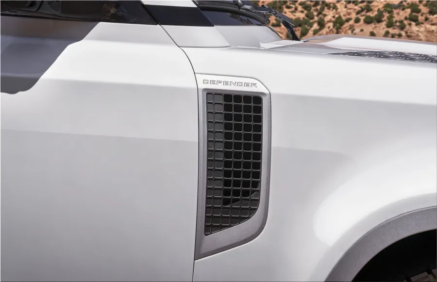 Land Rover Defender 130