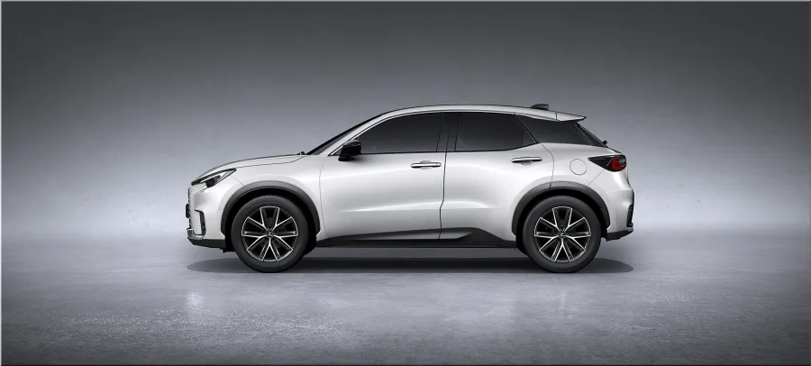 Lexus LBX