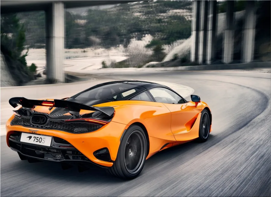 McLaren 750S