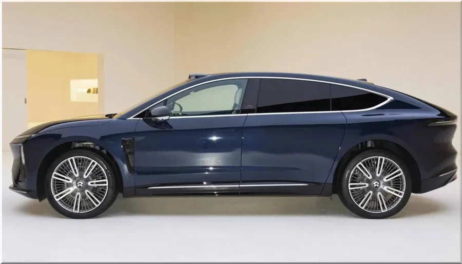 2025 NIO ET9