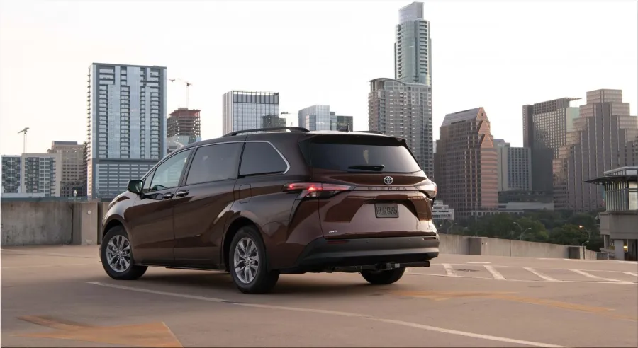 Toyota Sienna Hybrid