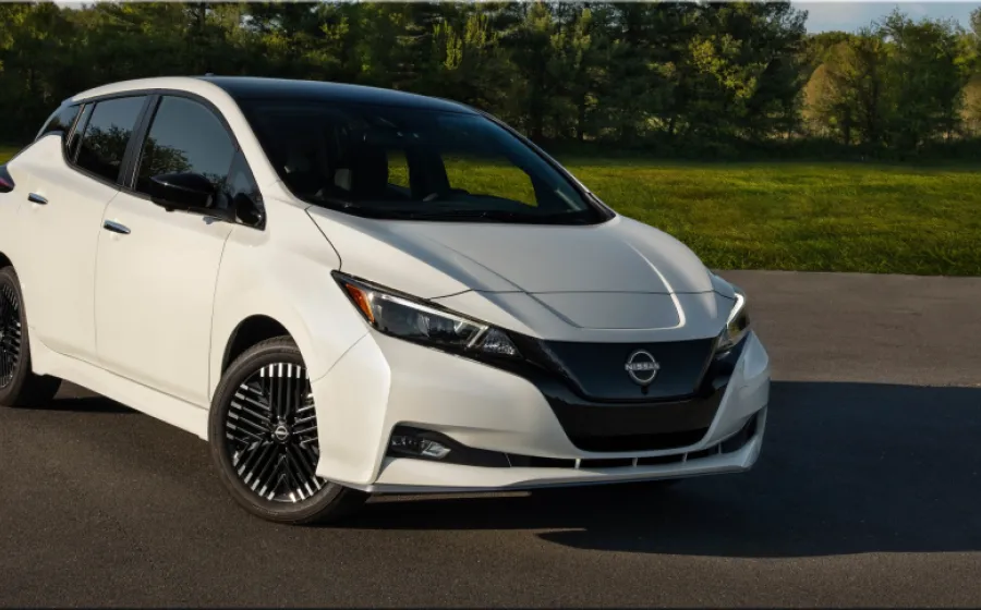 2025 Nissan Leaf