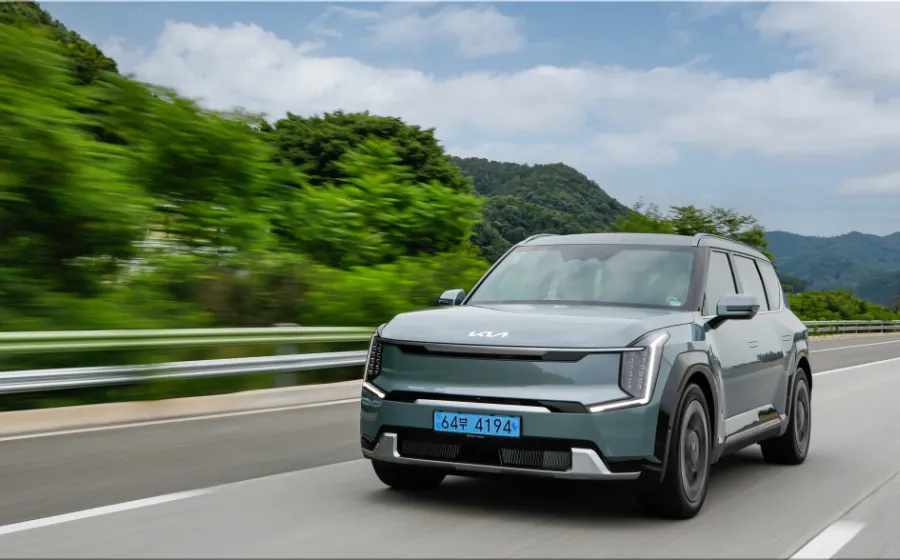 The 2024 Kia EV9: A Spacious, Powerful, and Affordable Three-Row Electric SUV